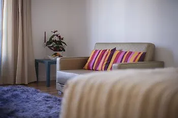 Operetta House Apartment *