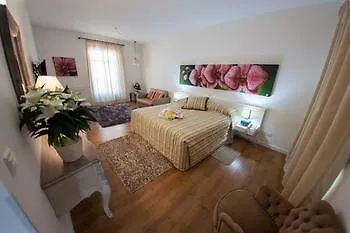 Operetta House
