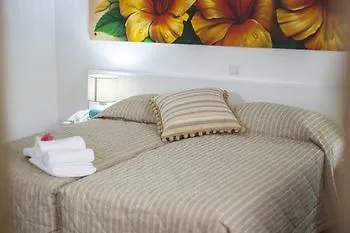 Operetta House Apartment *