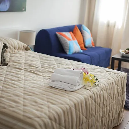 Operetta House Apartment *
