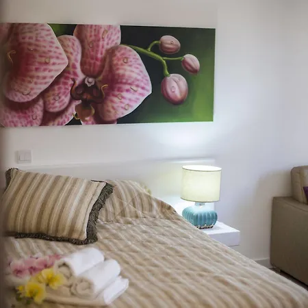 Operetta House Apartment
